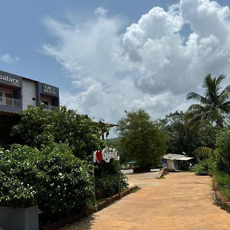 Hotel Shalini Palace Ratnāgiri Eksteriør bilde